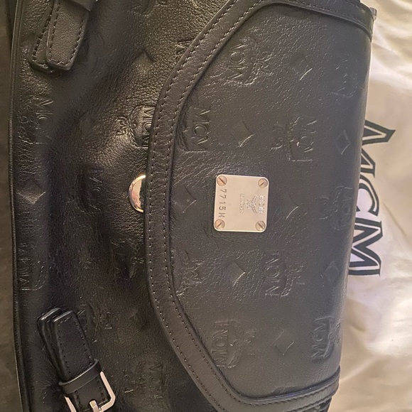 Gently used mcm bag - Picture 2 of 3